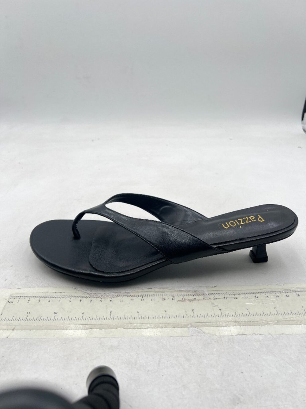 Pazzion Black Open Toe Kitten Flip Flop Slip On Low Heel Thong Sandals